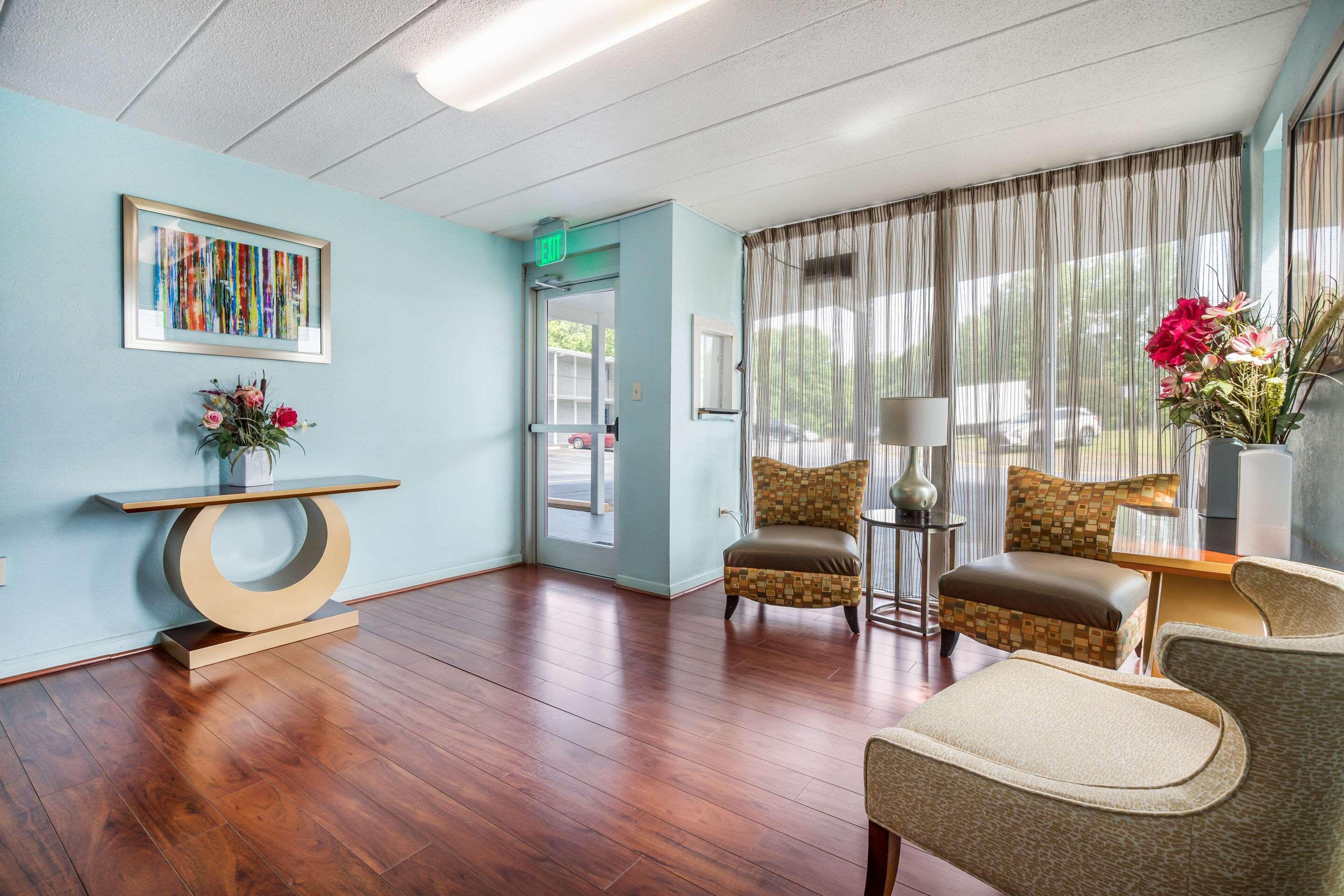 Rodeway Inn Anderson Bagian luar foto