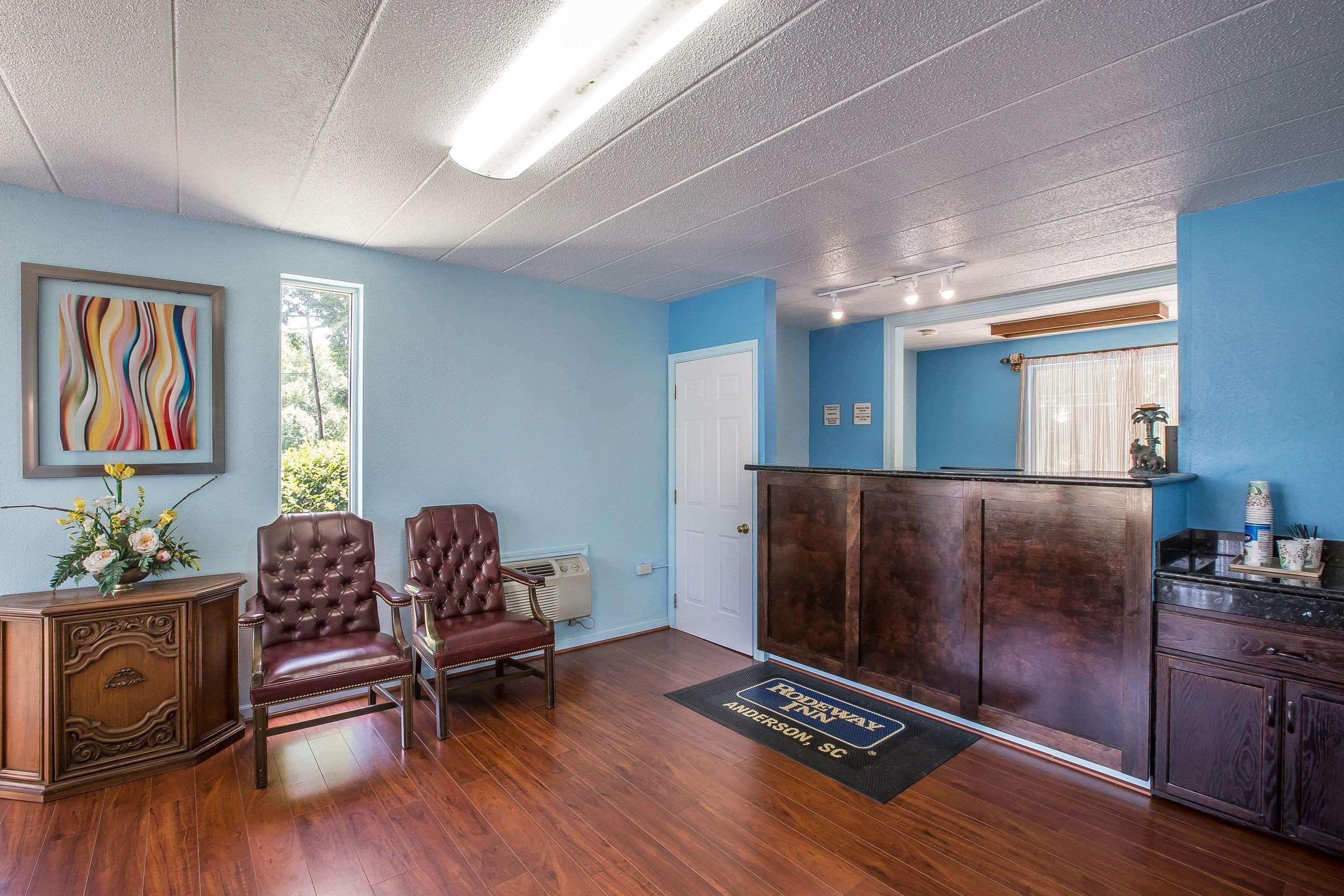 Rodeway Inn Anderson Bagian luar foto