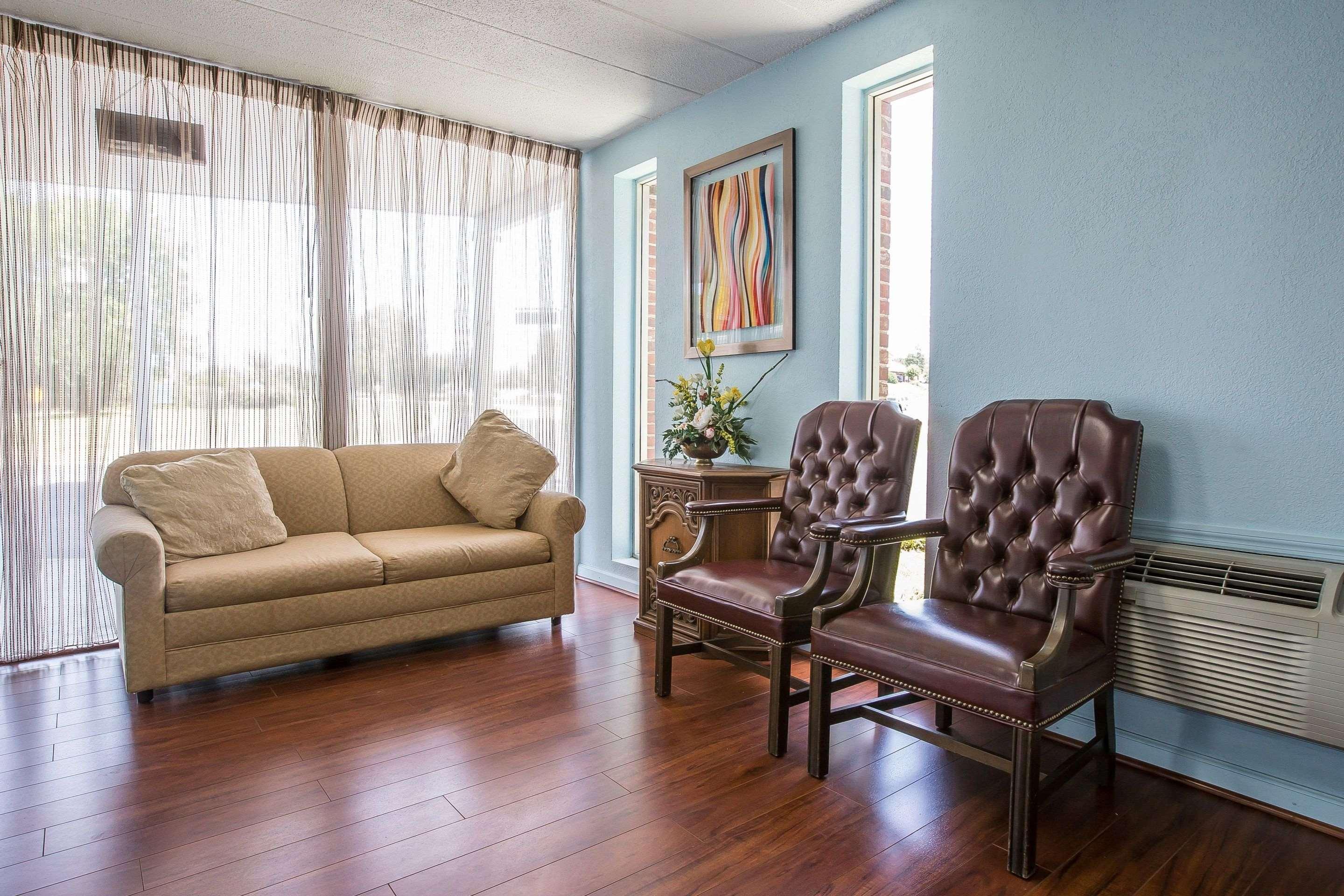 Rodeway Inn Anderson Bagian luar foto